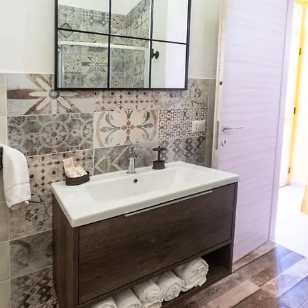 فندق مبيت وإفطار Biu 4*